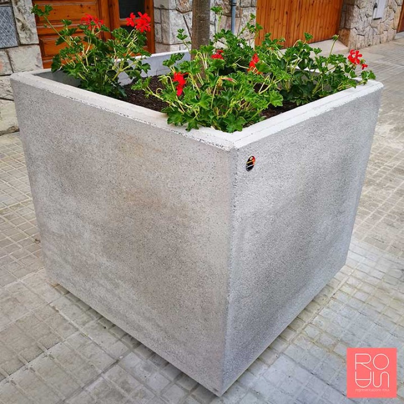 Jardinera de formigó Natzaret